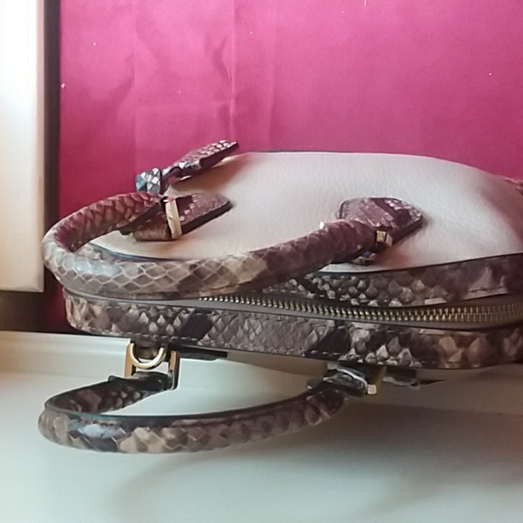 🎁  NEW  Michael Kors Smythe Leather Tan with Snake Design Bag/ Crossbody EC - Picture 4 of 11